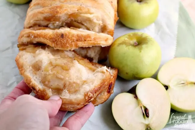 30 of the Best Apple Recipes for Fall! via @everythingabode